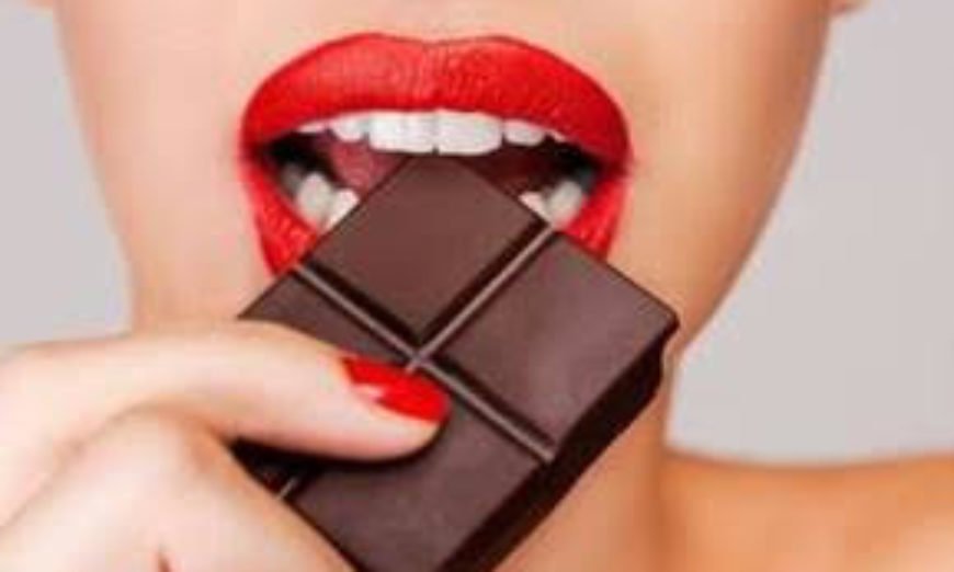 Mitos E Verdades Sobre O Chocolate Faz Mesmo Mal Para A Pele Vida Acao